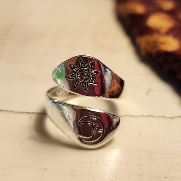 New Beautiful Spoon Wrap Sun And Moon Ring. Many other wrap spoon styles availab - Picture 5 of 7